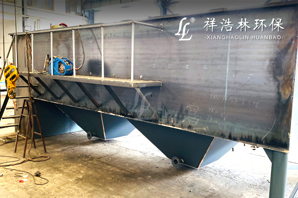 沉淀池生產(chǎn)現場(chǎng)