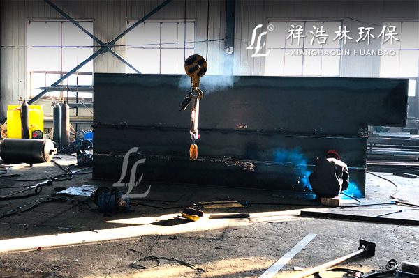氣浮機焊接現場(chǎng)